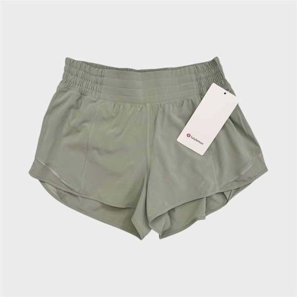 Lululemon Hotty Hot High-Rise Short 2.5" - Fog Green, Size 6 - Picture 7 of 10